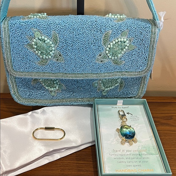 Handcrafted In India | Beaded Purse w/ Dust Bag, Charm Connector & Turtle Charm - Picture 1 of 17